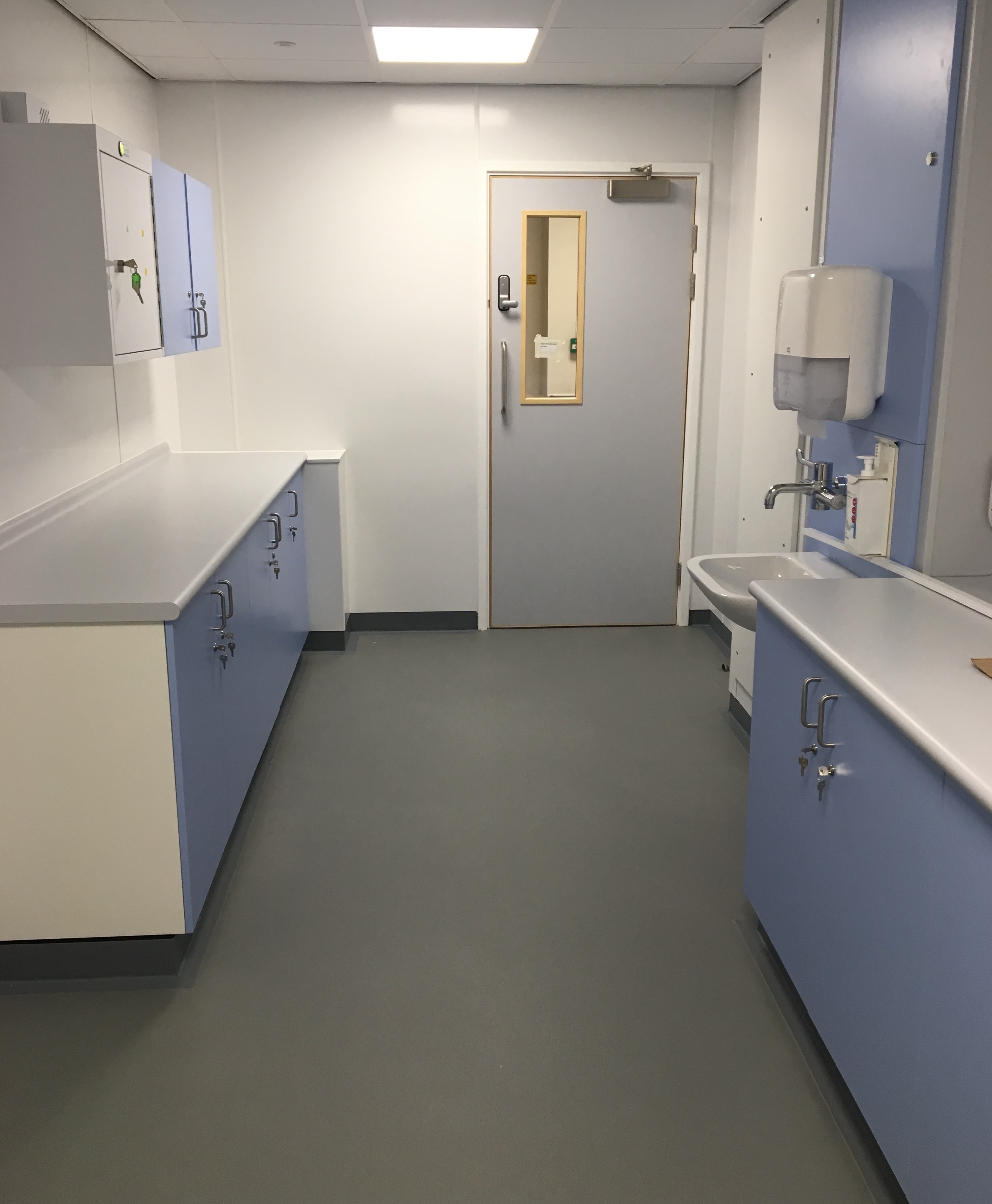 Hygienic cladding and Polysafe Quattro in Slate Haze fitted in the clean utility.